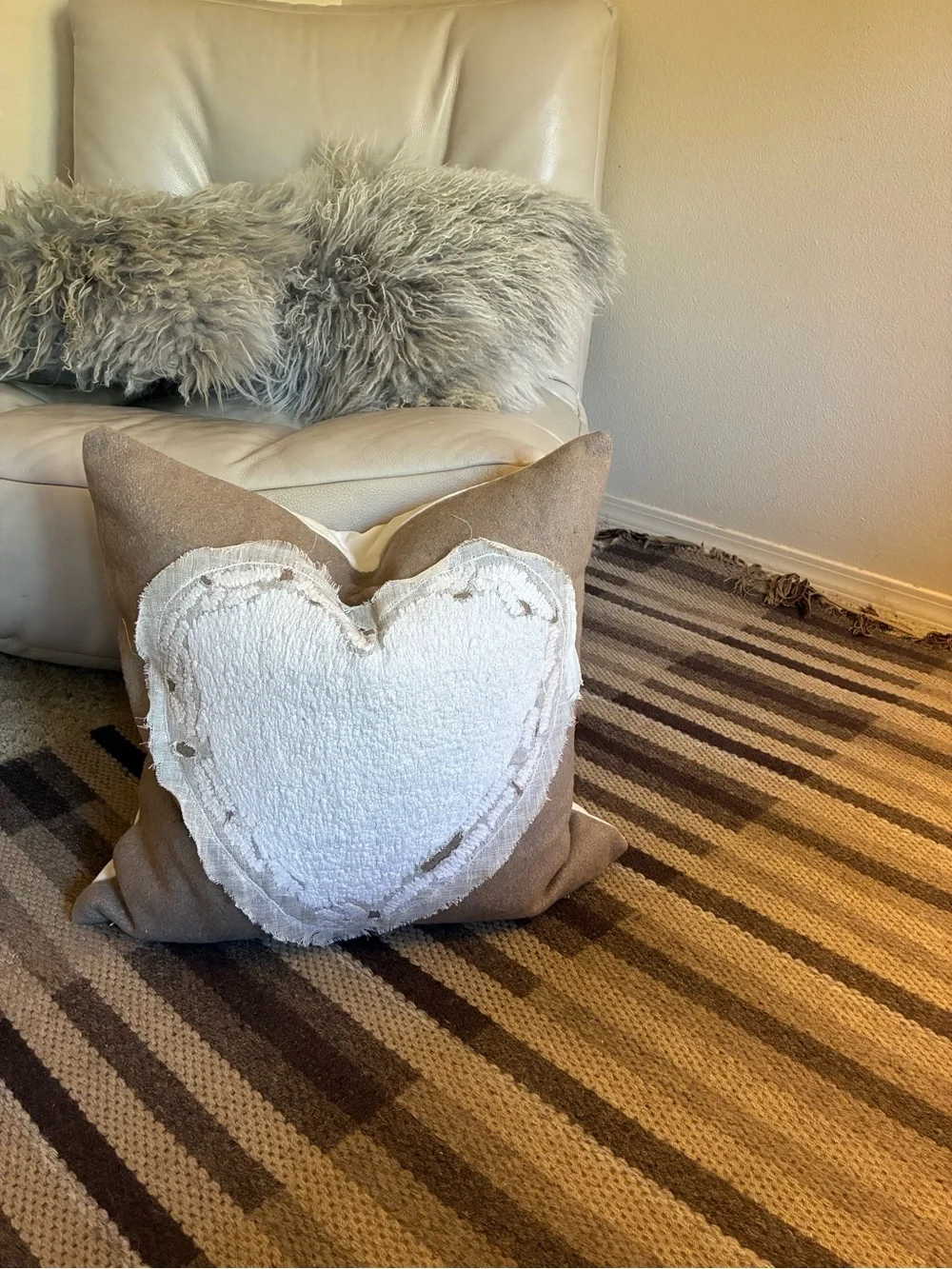 Pottery Barn Textured Heart Pillow Cover and Down Pillow Wool Blend 20X20 Beige